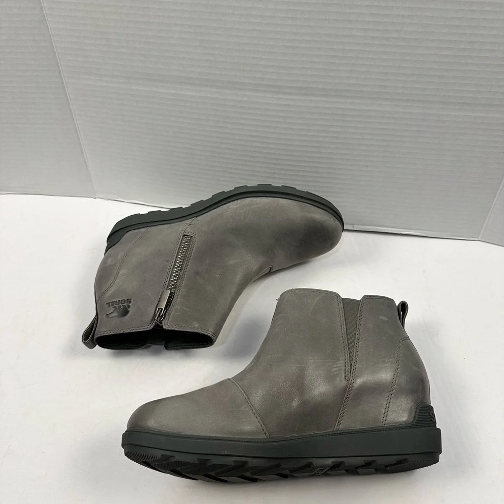 Sorel side zip